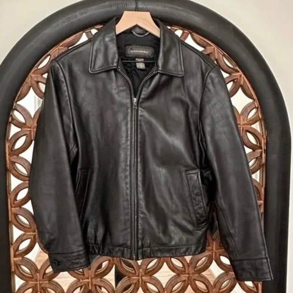 Banana Republic Other - Banana Republic Leather Bomber Jacket
